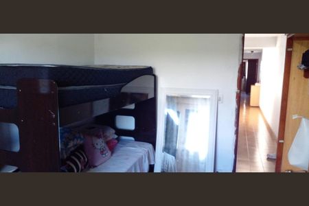 Casa à venda com 237m², 4 quartos e 2 vagasQuarto