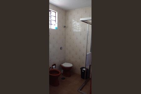 Casa à venda com 237m², 4 quartos e 2 vagasBanheiro