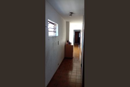 Corredor de casa à venda com 4 quartos, 237m² em Vila do Encontro, São Paulo