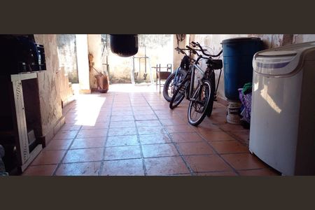 Casa à venda com 237m², 4 quartos e 2 vagasÁrea de serviço