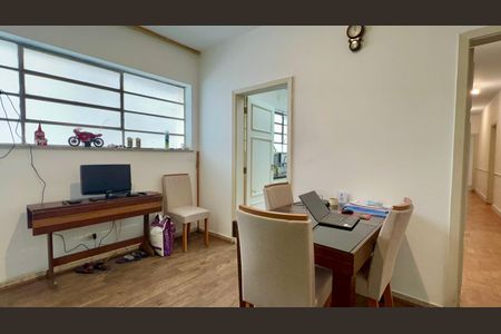 Apartamento para alugar com 224m², 3 quartos e 2 vagasCopa