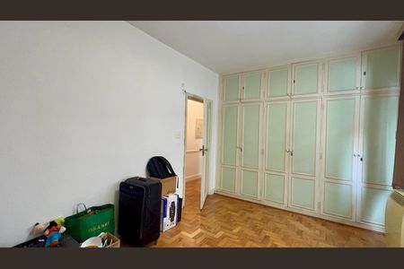 Apartamento para alugar com 224m², 3 quartos e 2 vagasQuarto