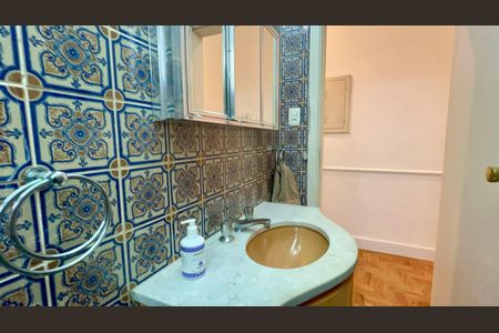 Apartamento para alugar com 224m², 3 quartos e 2 vagasBanheiro