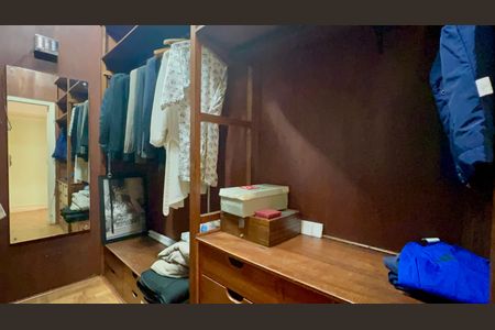 Apartamento para alugar com 224m², 3 quartos e 2 vagasCloset da suíte 2