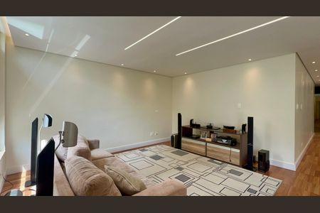Apartamento para alugar com 224m², 3 quartos e 2 vagasSala de TV