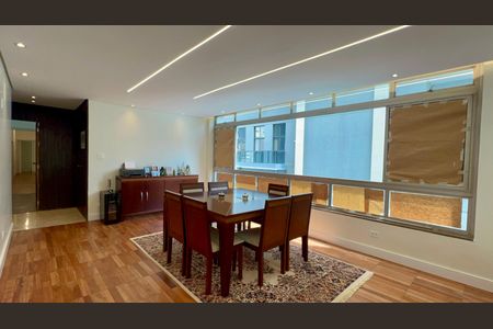 Apartamento para alugar com 224m², 3 quartos e 2 vagasSala de Jantar