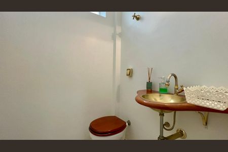 Apartamento para alugar com 224m², 3 quartos e 2 vagasLavabo