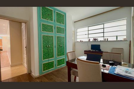 Apartamento para alugar com 224m², 3 quartos e 2 vagasCopa