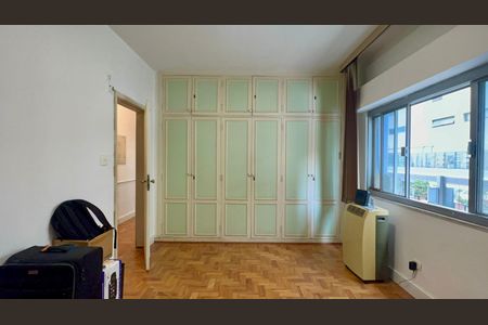Apartamento para alugar com 224m², 3 quartos e 2 vagasQuarto