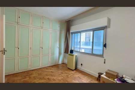 Apartamento para alugar com 224m², 3 quartos e 2 vagasQuarto