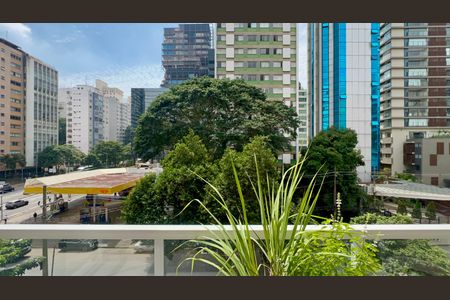 Apartamento para alugar com 224m², 3 quartos e 2 vagasVaranda