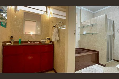 Apartamento para alugar com 224m², 3 quartos e 2 vagasBanheiro da Suíte 2