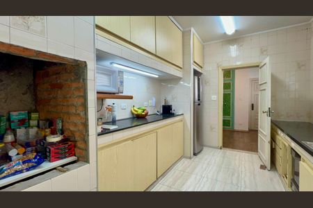 Apartamento para alugar com 224m², 3 quartos e 2 vagasCozinha