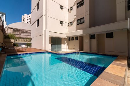 Apartamento para alugar com 147m², 3 quartos e 3 vagas Apartamento para alugar com 147m², 3 quartos e 3 vagasÁrea comum - Piscina