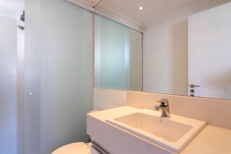 Apartamento para alugar com 147m², 3 quartos e 3 vagas Apartamento para alugar com 147m², 3 quartos e 3 vagasBanheiro