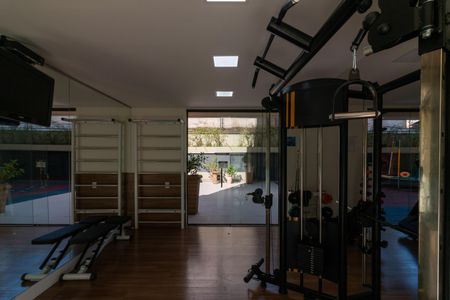 Apartamento para alugar com 147m², 3 quartos e 3 vagas Apartamento para alugar com 147m², 3 quartos e 3 vagasÁrea comum - Academia