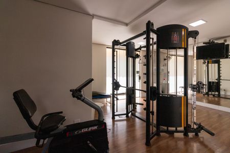 Apartamento para alugar com 147m², 3 quartos e 3 vagas Apartamento para alugar com 147m², 3 quartos e 3 vagasÁrea comum - Academia