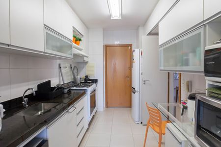 Apartamento à venda com 135m², 3 quartos e 3 vagasCozinha