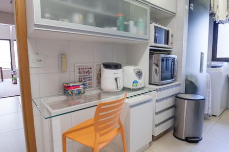 Apartamento à venda com 135m², 3 quartos e 3 vagasCozinha