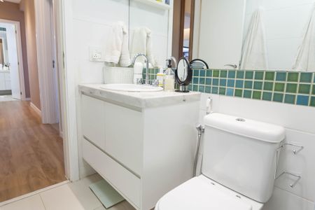 Apartamento à venda com 135m², 3 quartos e 3 vagasBanheiro Social
