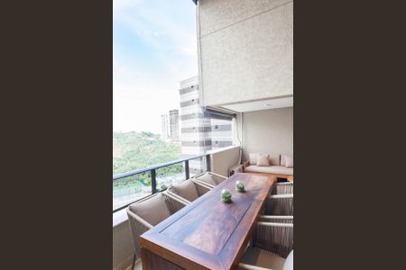 Apartamento à venda com 135m², 3 quartos e 3 vagasVaranda da Sala