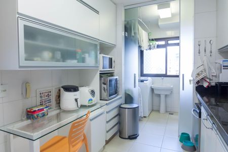 Apartamento à venda com 135m², 3 quartos e 3 vagasCozinha