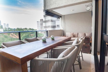 Apartamento à venda com 135m², 3 quartos e 3 vagasVaranda da Sala