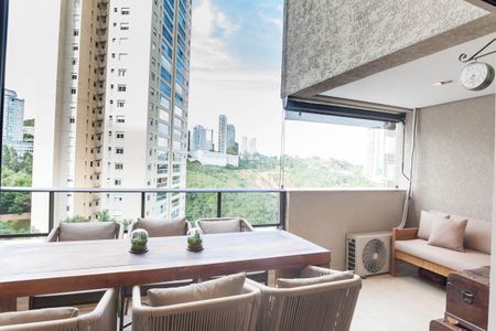 Apartamento à venda com 135m², 3 quartos e 3 vagasVaranda da Sala