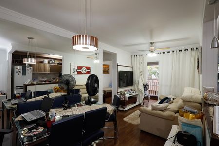 Sala  de apartamento à venda com 2 quartos, 66m² em Vila Nivi, São Paulo
