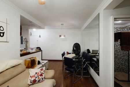 Sala  de apartamento à venda com 2 quartos, 66m² em Vila Nivi, São Paulo