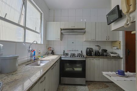 Apartamento à venda com 211m², 4 quartos e 3 vagas