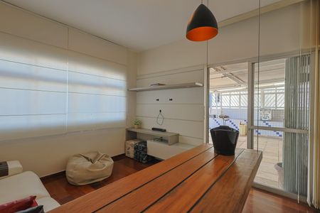 Apartamento à venda com 211m², 4 quartos e 3 vagas