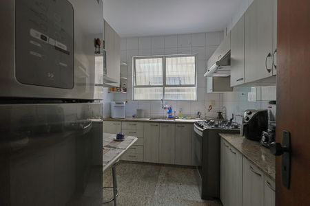 Apartamento à venda com 211m², 4 quartos e 3 vagas