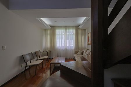 Apartamento à venda com 4 quartos, 211m² em Sagrada Família, Belo Horizonte