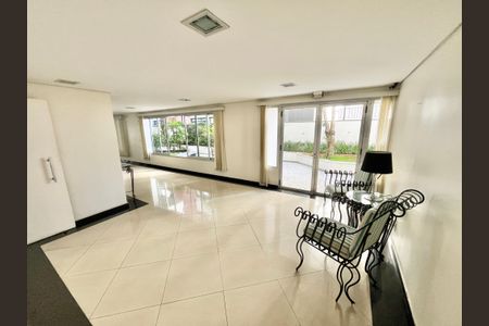 Apartamento à venda com 94m², 3 quartos e 2 vagas Apartamento à venda com 94m², 3 quartos e 2 vagasHall de entrada