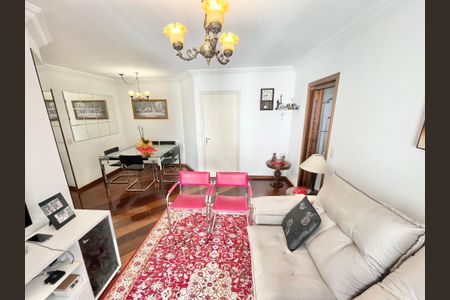 Apartamento à venda com 94m², 3 quartos e 2 vagas Apartamento à venda com 94m², 3 quartos e 2 vagasSala