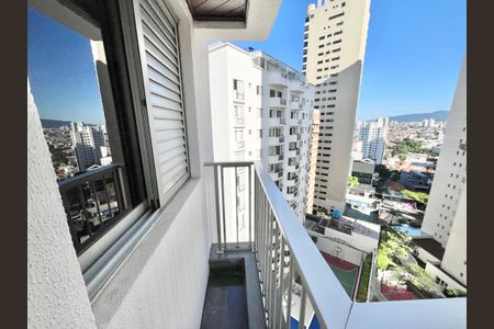 Apartamento à venda com 94m², 3 quartos e 2 vagas Apartamento à venda com 94m², 3 quartos e 2 vagasQuarto 1 - Suíte Varanda