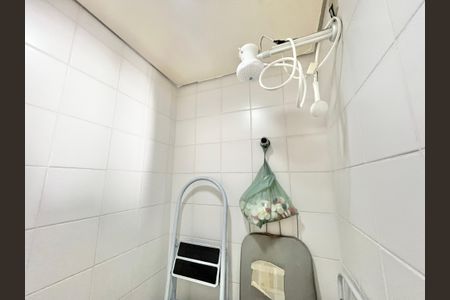 Apartamento à venda com 94m², 3 quartos e 2 vagas Apartamento à venda com 94m², 3 quartos e 2 vagasBanheiro de serviço