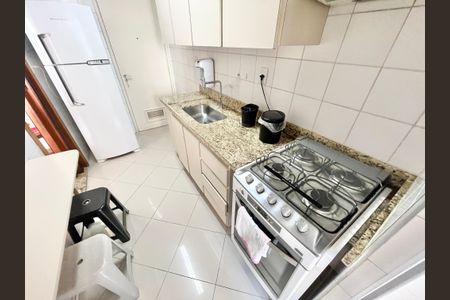 Apartamento à venda com 94m², 3 quartos e 2 vagas Apartamento à venda com 94m², 3 quartos e 2 vagasCozinha