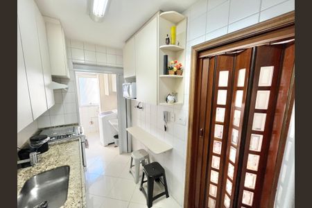 Apartamento à venda com 94m², 3 quartos e 2 vagas Apartamento à venda com 94m², 3 quartos e 2 vagasCozinha