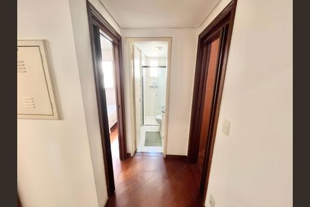 Apartamento à venda com 94m², 3 quartos e 2 vagas Apartamento à venda com 94m², 3 quartos e 2 vagasCorredor