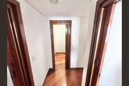 Apartamento à venda com 94m², 3 quartos e 2 vagas Apartamento à venda com 94m², 3 quartos e 2 vagasCorredor