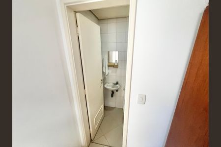 Apartamento à venda com 94m², 3 quartos e 2 vagas Apartamento à venda com 94m², 3 quartos e 2 vagasÁrea de Serviço
