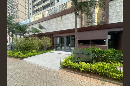 Apartamento à venda com 88m², 3 quartos e 2 vagas Apartamento à venda com 88m², 3 quartos e 2 vagasFachada e portaria