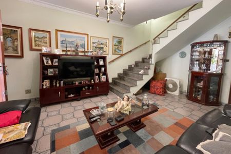 Casa para alugar com 136m², 3 quartos e 1 vaga