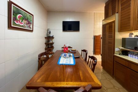 Casa para alugar com 136m², 3 quartos e 1 vaga