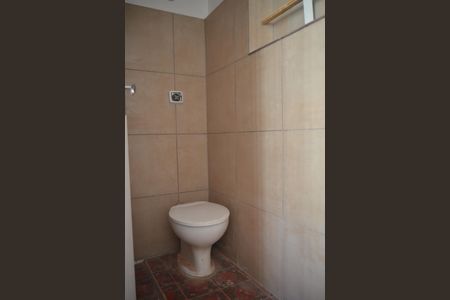 Casa à venda com 240m², 3 quartos e sem vagaLavabo