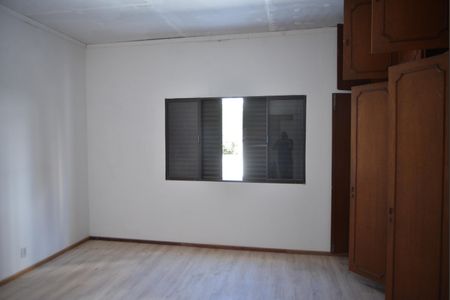 Casa à venda com 240m², 3 quartos e sem vagaQuarto 1