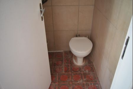 Casa à venda com 240m², 3 quartos e sem vagaLavabo