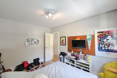 Casa de condomínio à venda com 223m², 3 quartos e 4 vagas Casa de condomínio à venda com 223m², 3 quartos e 4 vagasQuarto